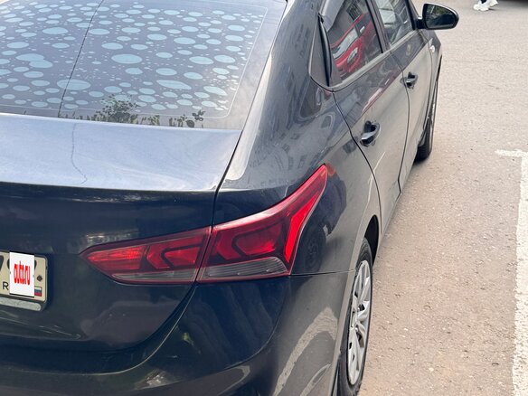 2018 Hyundai Solaris II, чёрный, 790000 рублей - вид 1