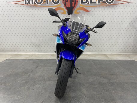 2018 Suzuki GSX 250 R, синий, 325000 рублей, вид 3