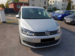 2014 Volkswagen Sharan II, серебристый, 1600000 рублей, вид 2