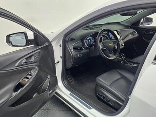 2022 Chevrolet Malibu IX Рестайлинг, белый, 1960000 рублей, вид 5