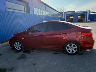 2011 Hyundai Solaris I, красный, 790000 рублей, вид 2