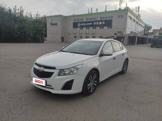 2013 Chevrolet Cruze I Рестайлинг, белый, 750000 рублей, вид 1