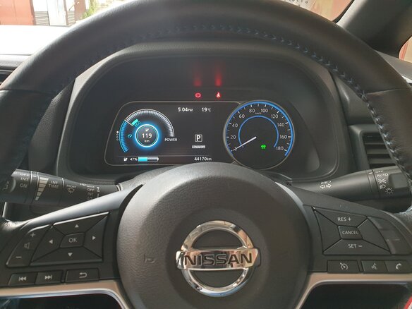 2018 Nissan Leaf II (ZE1), красный, 1950000 рублей - вид 8