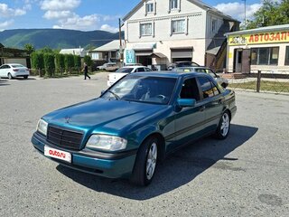 1995 Mercedes-Benz C-Класс 180 (PMS) I (W202), зелёный, 330000 рублей, вид 1