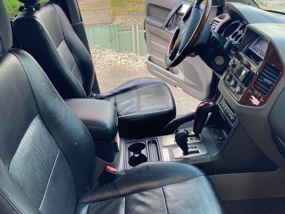 2006 Mitsubishi Pajero III Рестайлинг, чёрный, 1800000 рублей - вид 15