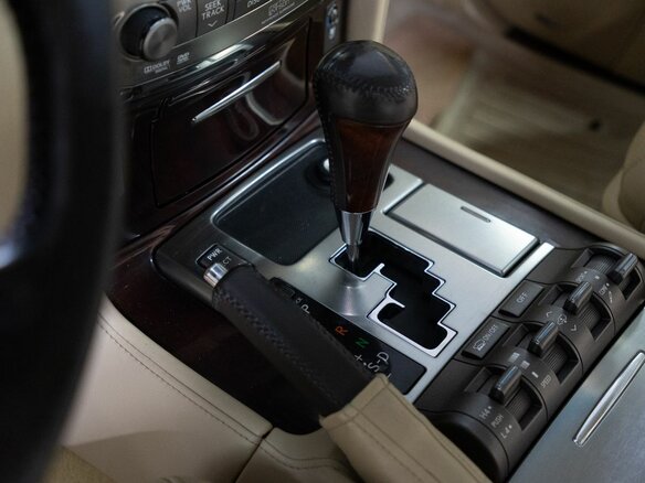 2011 Lexus LX 570 III, чёрный, 3329000 рублей - вид 9