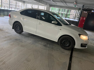 2018 Volkswagen Polo V Рестайлинг, белый, 750000 рублей, вид 2