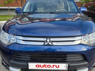 2014 Mitsubishi Outlander III Рестайлинг, синий, 1680000 рублей, вид 1