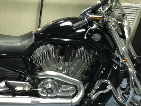 2010 Harley-Davidson V-Rod Muscle, чёрный, 1900000 рублей, вид 5