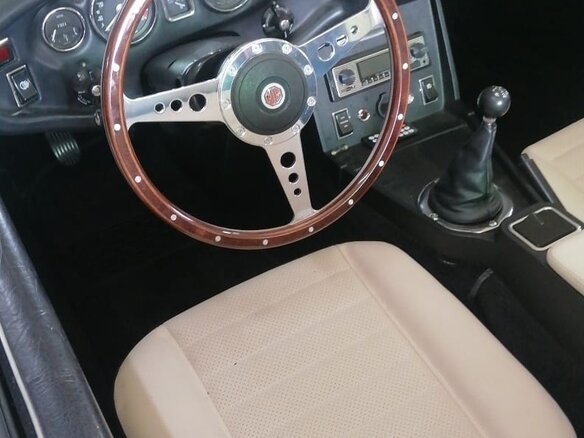 1970 MG MGB, белый, 3200000 рублей - вид 9