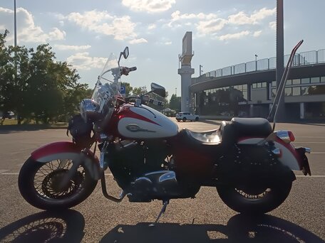 1995 Honda VT 1100, красный, 550000 рублей, вид 4
