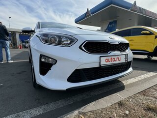2021 Kia Ceed III, белый, 1405000 рублей, вид 4