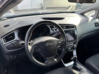 2016 Kia Ceed II Рестайлинг, синий, 1800000 рублей, вид 2