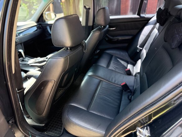 2006 BMW 3 серии 330xi V (E90/E91/E92/E93), чёрный, 1700000 рублей - вид 19