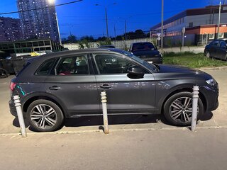 2021 Audi Q5 45 TFSI II (FY) Рестайлинг, серый, 4200000 рублей, вид 4