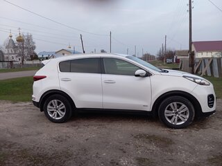 2018 Kia Sportage IV, белый, 2500000 рублей, вид 3