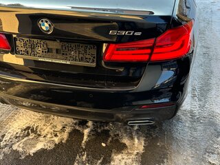 2019 BMW 5 серии 530e xDrive VII (G30/G31/G38), чёрный, 5750000 рублей, вид 3