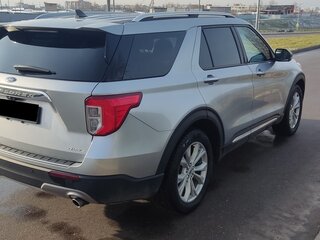 2021 Ford Explorer VI, серебристый, 2800000 рублей, вид 5