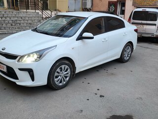 2017 Kia Rio IV, белый, 1250000 рублей, вид 1