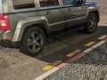 2012 Jeep Liberty (Patriot), серый, 1250000 рублей - вид 1