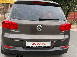 2014 Volkswagen Tiguan I Рестайлинг, коричневый, 1530000 рублей, вид 3