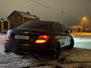 2008 Mercedes-Benz C-Класс 200 III (W204), чёрный, 1050000 рублей, вид 2