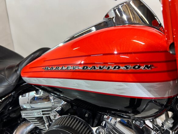 2009 Harley-Davidson CVO Road Glide, красный, 950000 рублей - вид 15