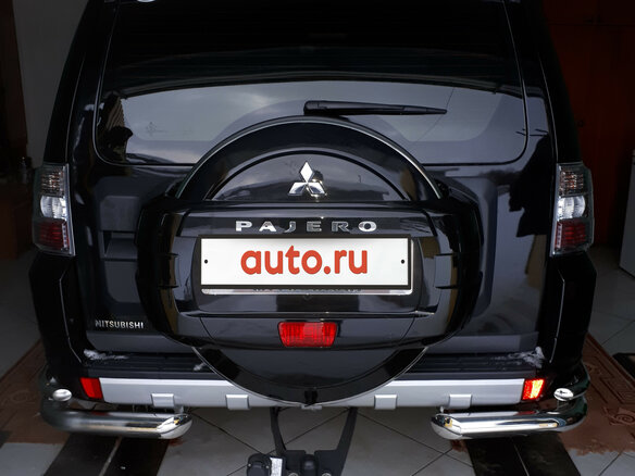 2012 Mitsubishi Pajero IV Рестайлинг 1, чёрный, 5500000 рублей - вид 5