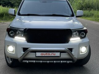 2010 Toyota Land Cruiser 200 Series, белый, 2800000 рублей, вид 4