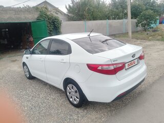 2015 Kia Rio III, белый, 1150000 рублей, вид 4