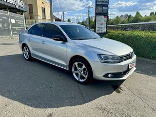 2014 Volkswagen Jetta VI Рестайлинг, серебристый, 1300000 рублей, вид 1