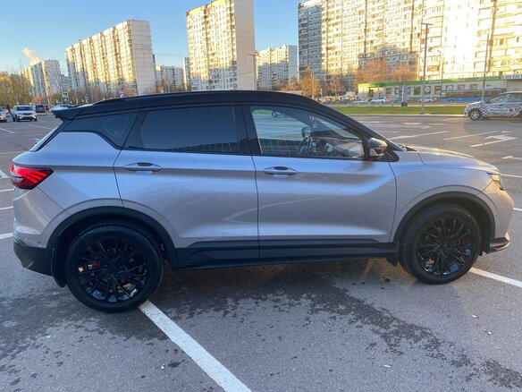 2023 Geely Coolray I, серый, 2500000 рублей - вид 9