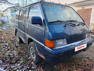 1990 Mitsubishi L300 II, синий, 750000 рублей, вид 1