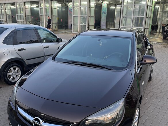 2015 Opel Astra J Рестайлинг, коричневый, 970000 рублей - вид 3