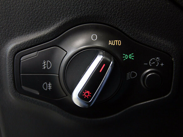 2012 Audi Q5 I (8R), белый - вид 9