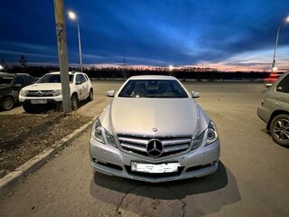 2010 Mercedes-Benz E-Класс 250 5G-Tronic IV (W212, S212, C207), серебристый, 1850000 рублей, вид 1