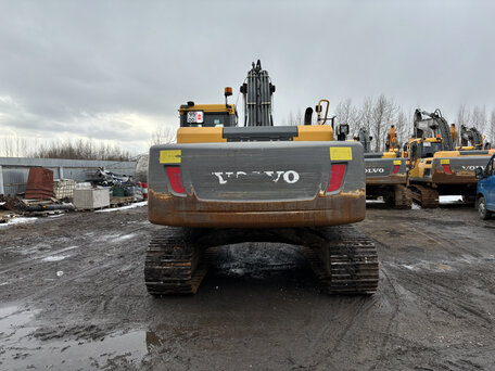2017 Volvo EC, жёлтый, 6000000 рублей, вид 3