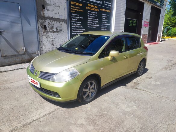 2005 Nissan Tiida I, жёлтый, 340000 рублей - вид 12