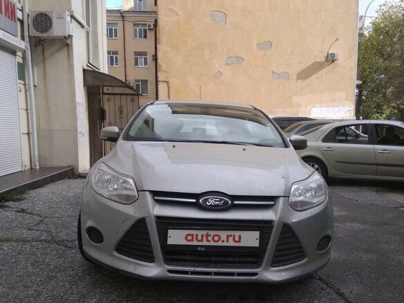 2012 Ford Focus III, серебристый, 690000 рублей - вид 1