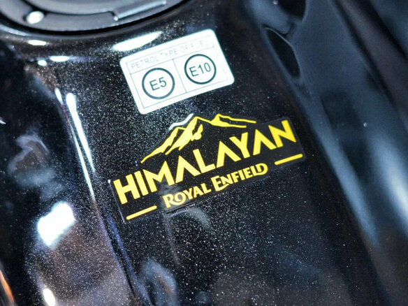 2025 Royal Enfield Himalayan, чёрный, 615000 рублей - вид 15