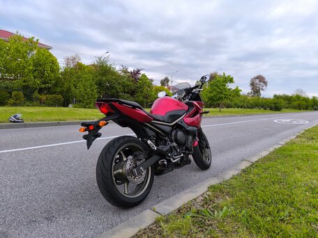 2010 Yamaha XJ6 (FZ6R), красный, 539000 рублей, вид 2