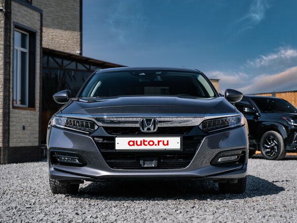 2019 Honda Accord X, серый, 2590000 рублей