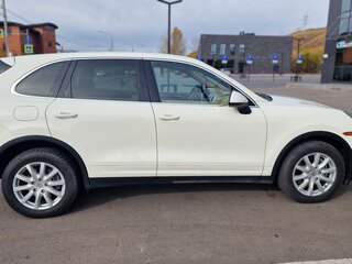 2011 Porsche Cayenne II (958), белый, 2840000 рублей, вид 5