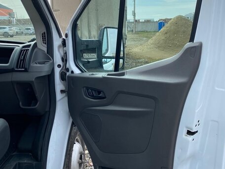 2021 Ford Transit Custom, белый, 3000000 рублей, вид 3