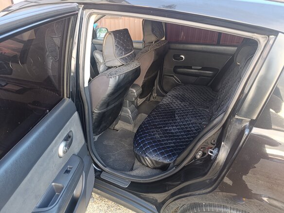 2007 Nissan Tiida I, чёрный, 610000 рублей - вид 6