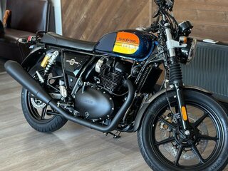 2025 Royal Enfield Interceptor 650, синий, 703000 рублей, вид 3