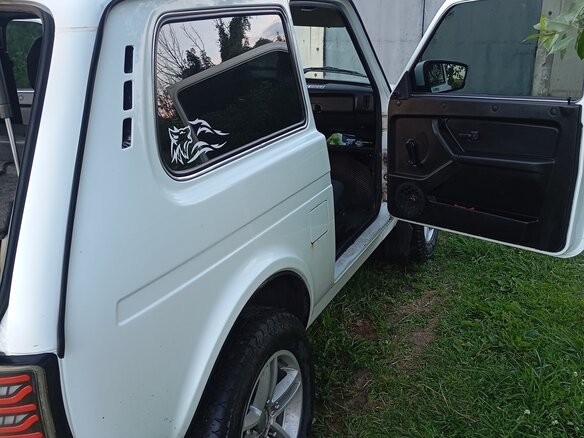 2014 Lada (ВАЗ) 2121 (4x4) I Рестайлинг, белый, 500000 рублей - вид 6