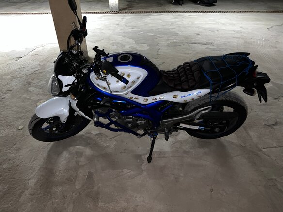 2011 Suzuki SFV 650 Gladius, белый, 420000 рублей - вид 12