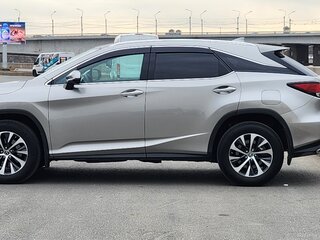 2022 Lexus RX 350 IV Рестайлинг, серебристый, 5650000 рублей, вид 3