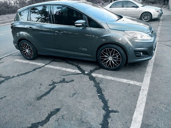 2012 Ford C-MAX II, серый, 1100000 рублей - вид 13